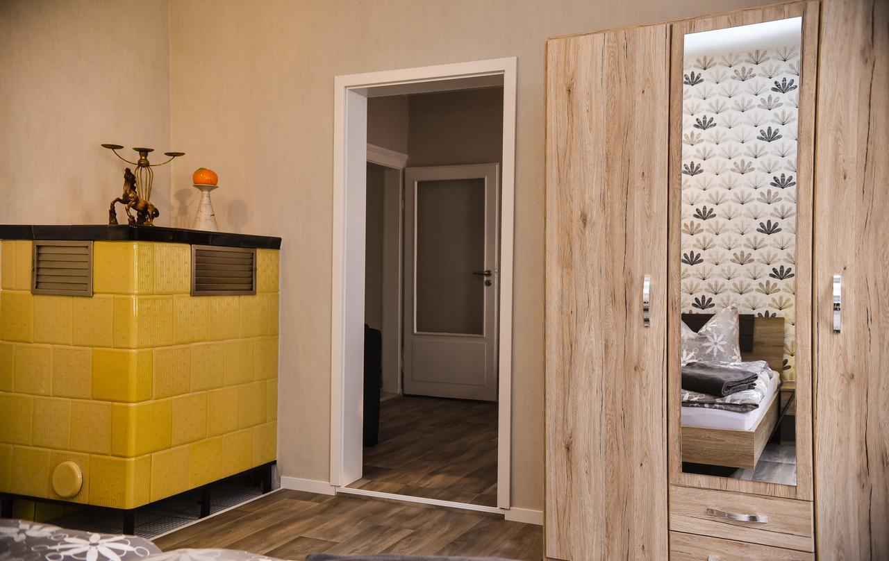 Ferienwohnung Schwarz & Weiss Eisenach Extérieur photo